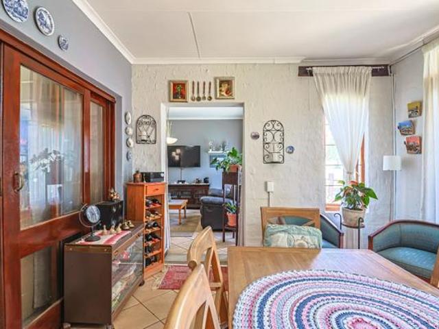 3 Bedroom Townhouse in The Coves