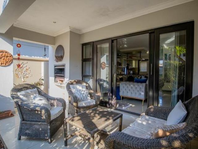 3 Bedroom Townhouse in The Islands Estate