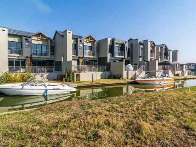 3 Bedroom Townhouse in The Islands Estate