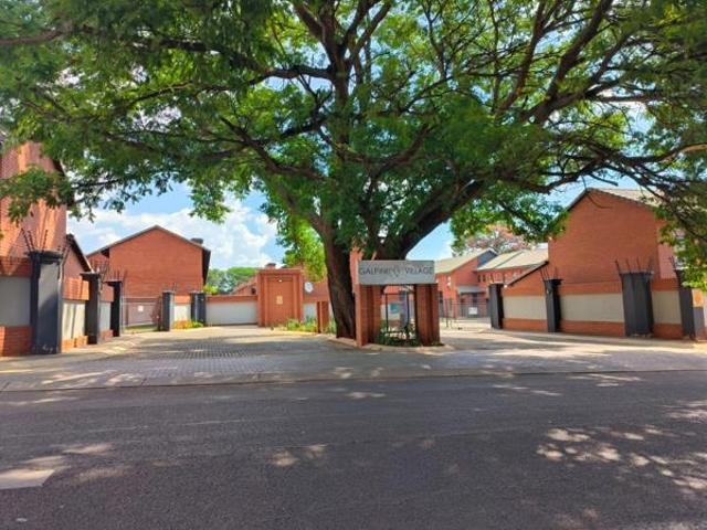 3 Bedroom Townhouse in Theresapark