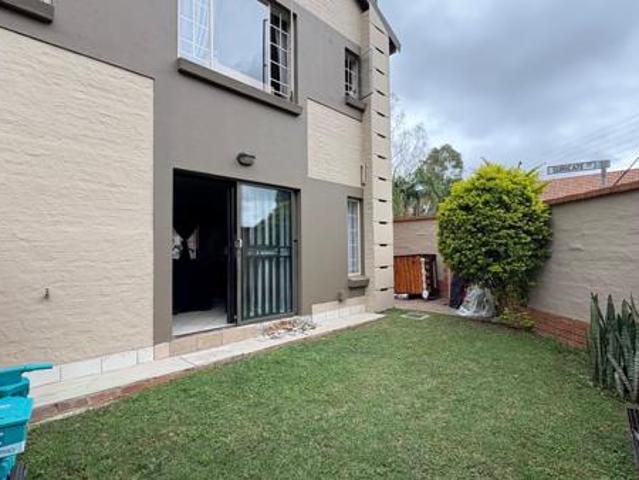 3 Bedroom Townhouse in Theresapark