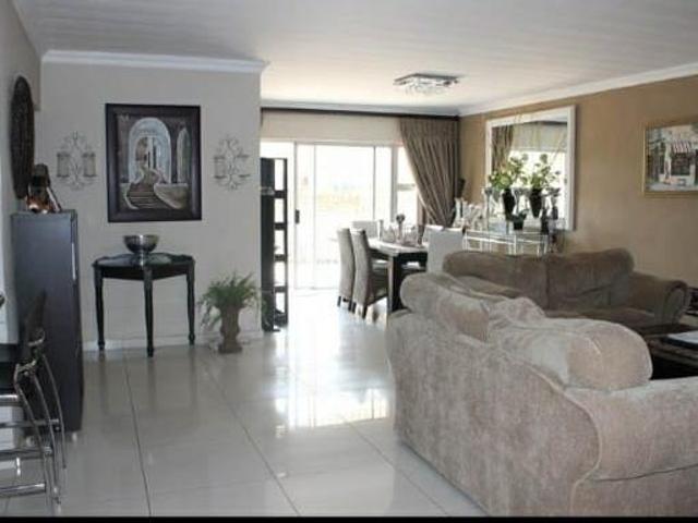 3 Bedroom Townhouse in Three Rivers