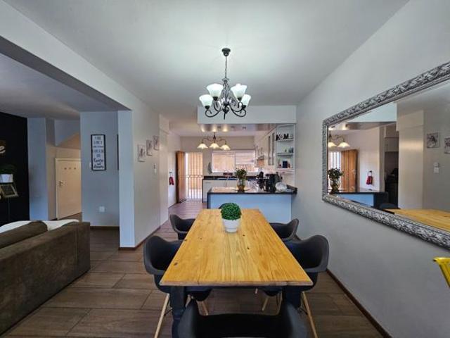 3 Bedroom Townhouse in Three Rivers North