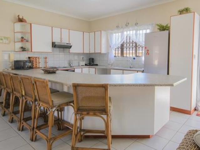 3 Bedroom Townhouse in Uvongo