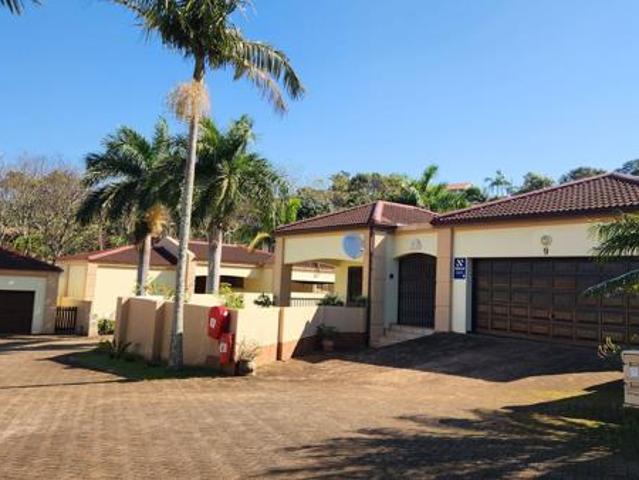 3 Bedroom Townhouse in Uvongo