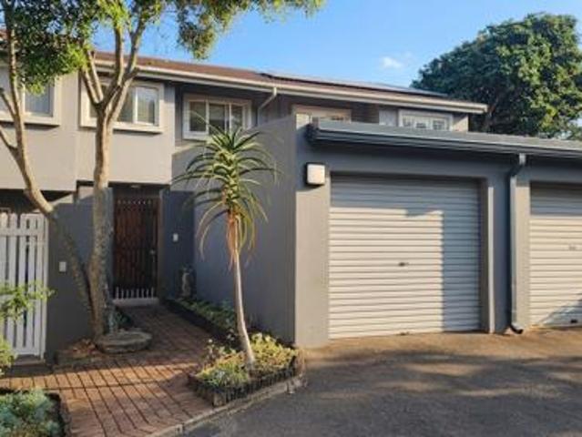 3 Bedroom Townhouse in Umdloti Beach