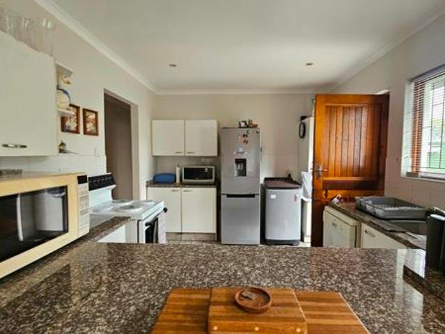 3 Bedroom Townhouse in Umtentweni