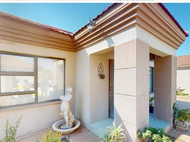 3 Bedroom Townhouse in Upington