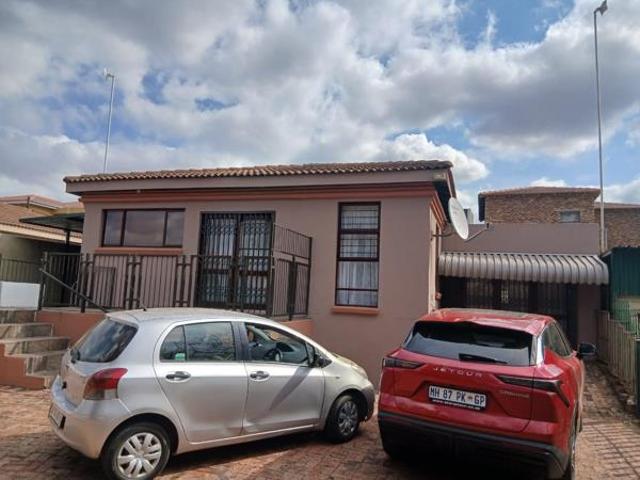 3 Bedroom Townhouse in Vaaloewer