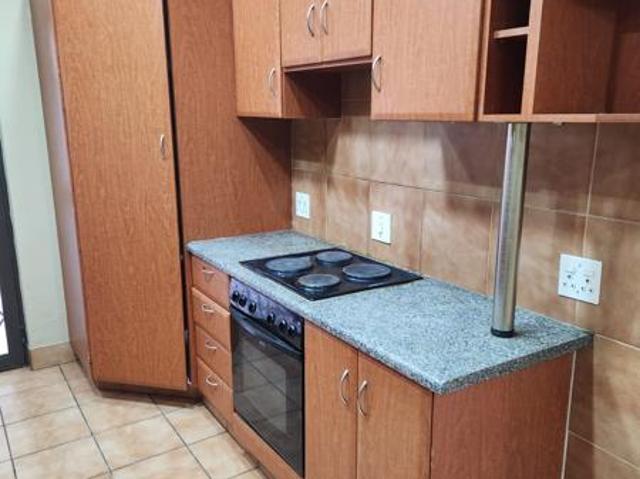3 Bedroom Townhouse in Van Der Hoff Park
