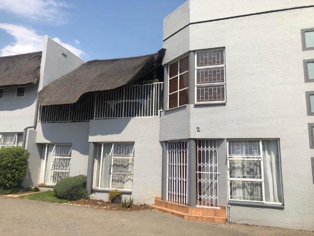 3 Bedroom Townhouse in Vanderbijlpark CW