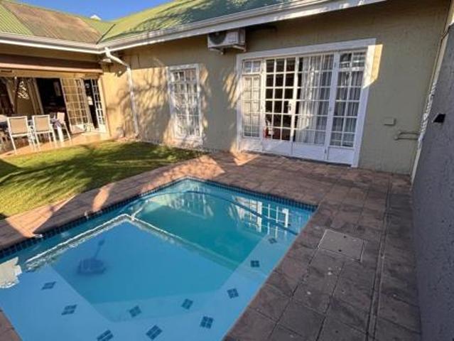 3 Bedroom Townhouse in Vanderbijlpark SW5