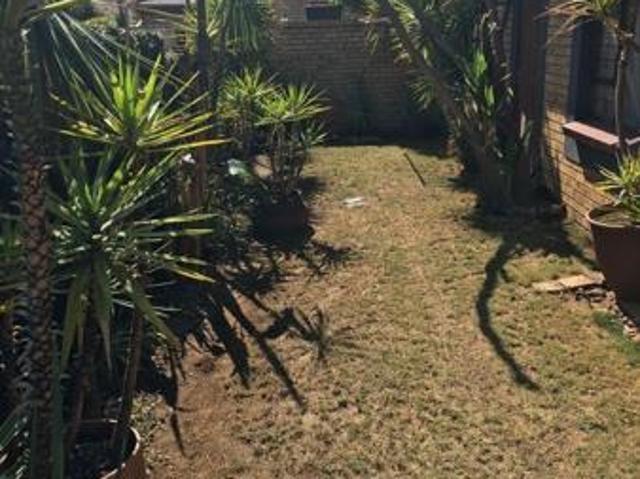 3 Bedroom Townhouse in Vanderbijlpark SW5
