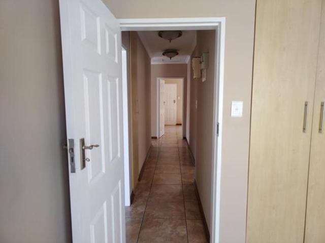 3 Bedroom Townhouse in Vanderbijlpark SE2