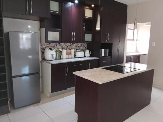 3 Bedroom Townhouse in Vanderbijlpark SE8