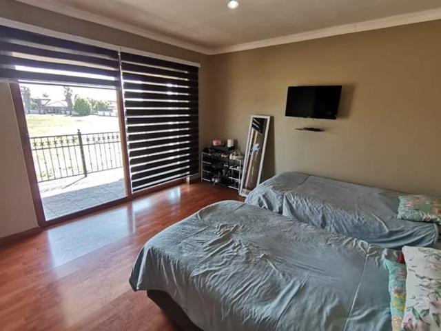 3 Bedroom Townhouse in Vanderbijlpark SE8