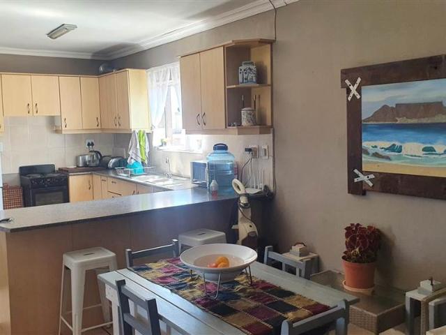 3 Bedroom Townhouse in Vredenburg