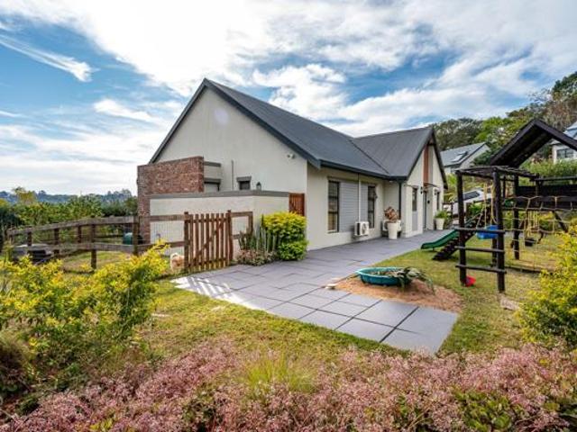 3 Bedroom Townhouse in Waterfall