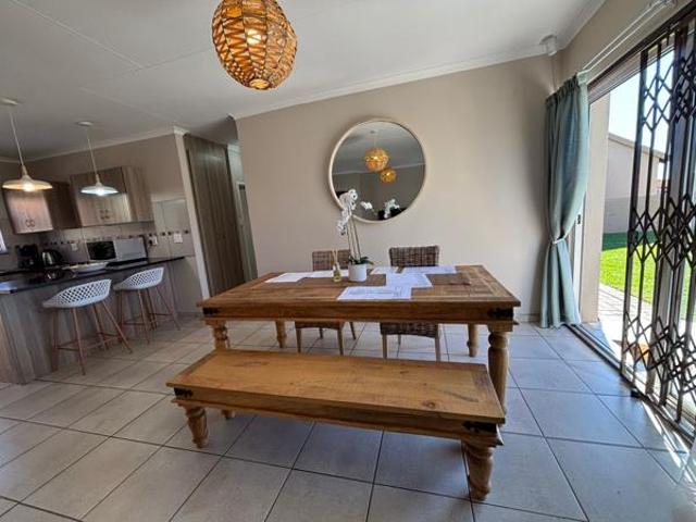 3 Bedroom Townhouse in Waterkloof