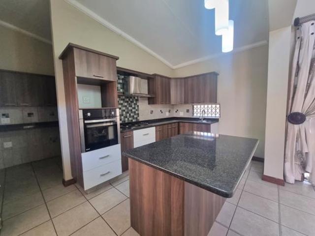 3 Bedroom Townhouse in Waterval East