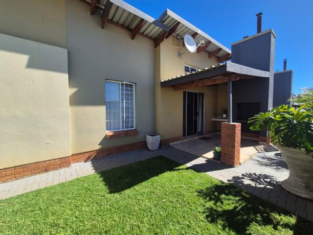 3 Bedroom Townhouse in Waterval East