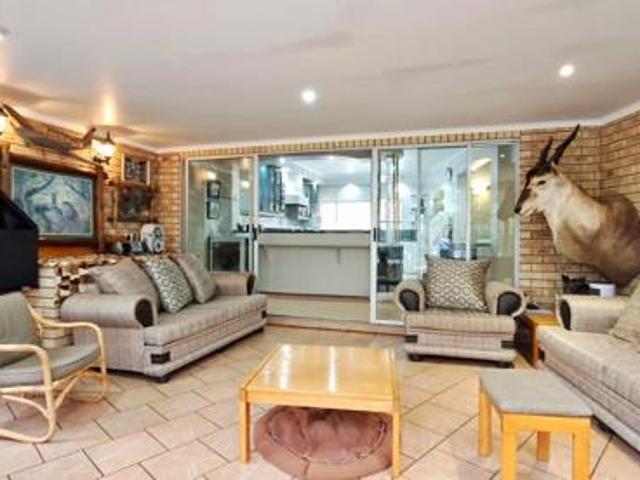 3 Bedroom Townhouse in Waverley