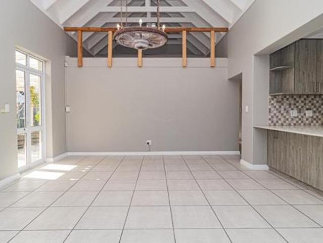 3 Bedroom Townhouse in Wellington North