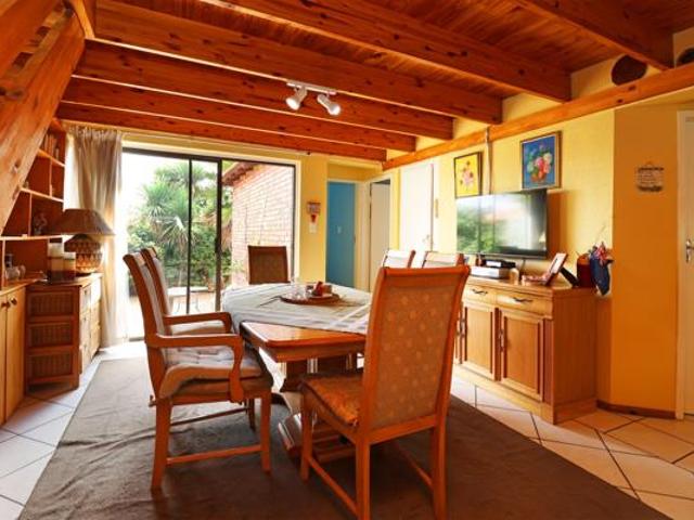 3 Bedroom Townhouse in Weltevreden Park
