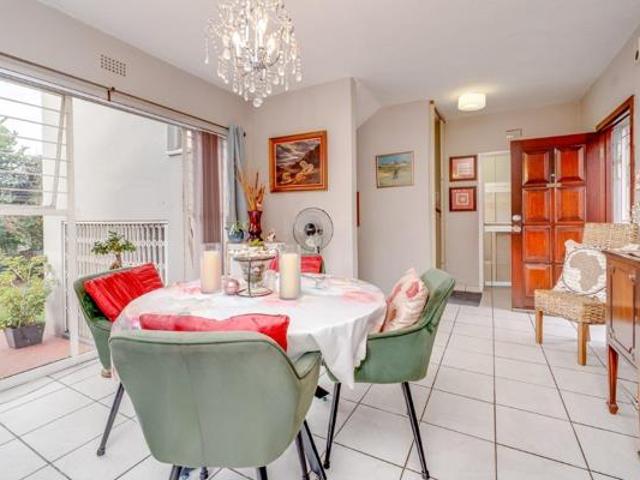 3 Bedroom Townhouse in Weltevreden Park