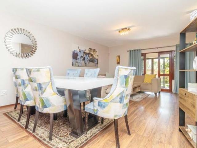 3 Bedroom Townhouse in Weltevreden Park