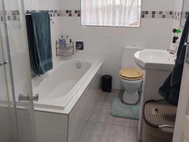 3 Bedroom Townhouse in Weltevreden Park