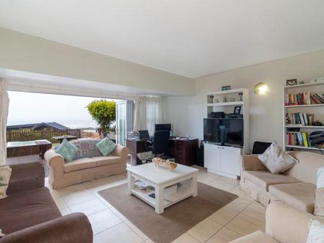 3 Bedroom Townhouse in West Beach
