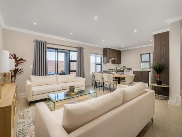 3 Bedroom Townhouse in Westbrook
