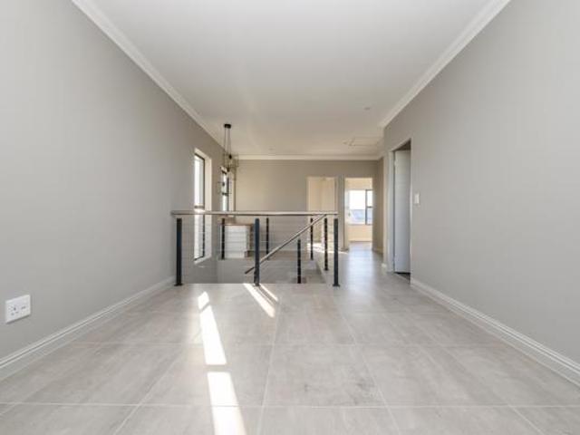 3 Bedroom Townhouse in Westbrook