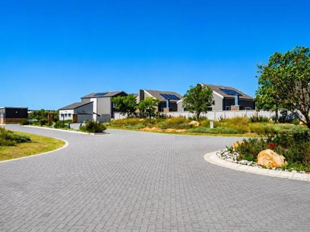 3 Bedroom Townhouse in Westbrook