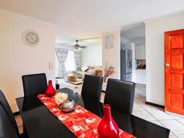 3 Bedroom Townhouse in Wierda Glen Estate
