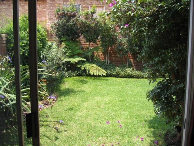 3 Bedroom Townhouse in Wilgeheuwel