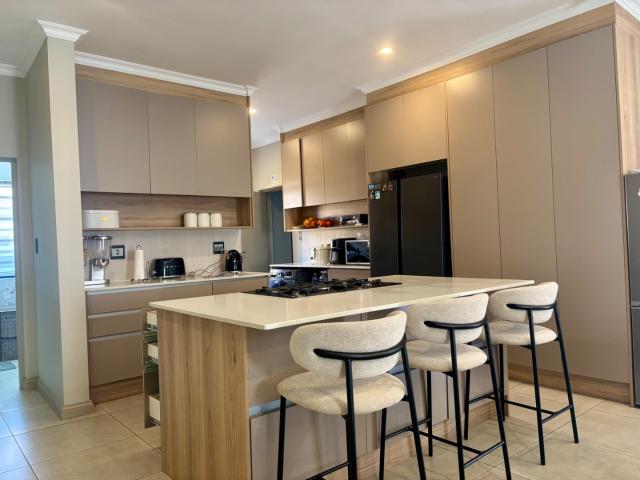 3 Bedroom Townhouse in Wilgeheuwel