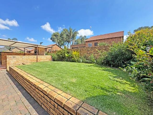 3 Bedroom Townhouse in Wilgeheuwel