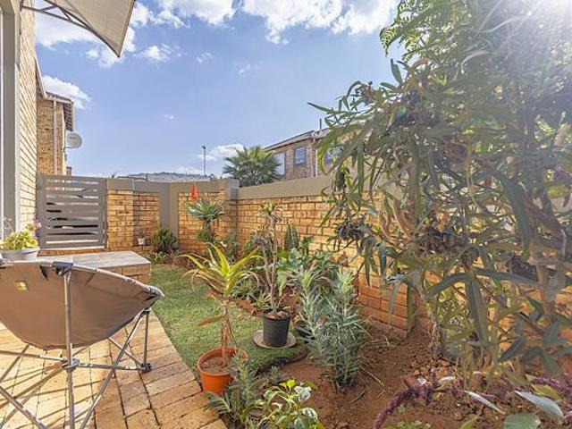 3 Bedroom Townhouse in Wilgeheuwel
