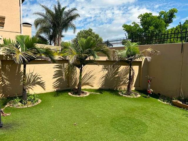 3 Bedroom Townhouse in Willow Park Manor