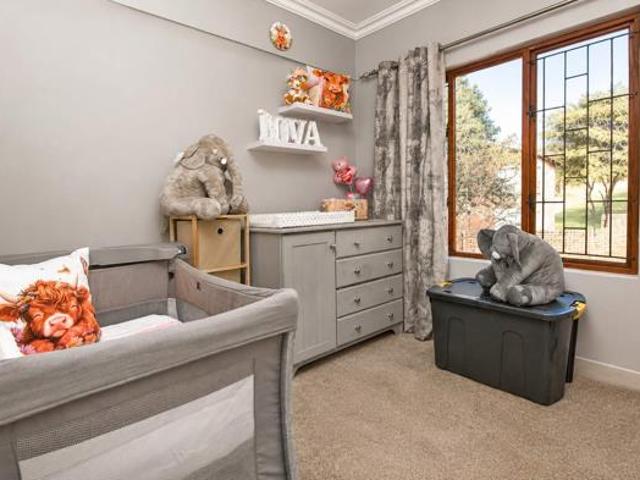 3 Bedroom Townhouse in Willowbrook