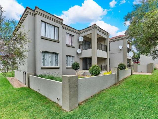 3 Bedroom Townhouse in Willowbrook