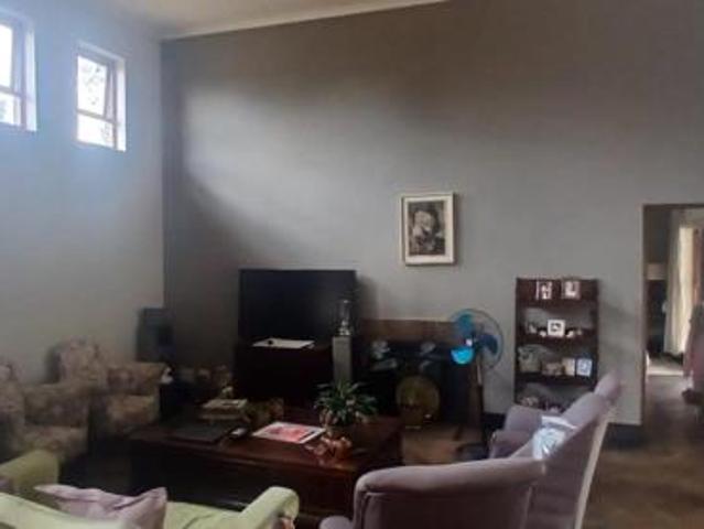 3 Bedroom Townhouse in Willowbrook