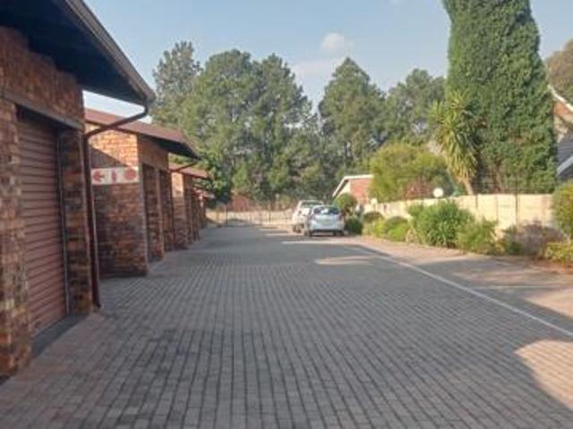 3 Bedroom Townhouse in Wilro Park