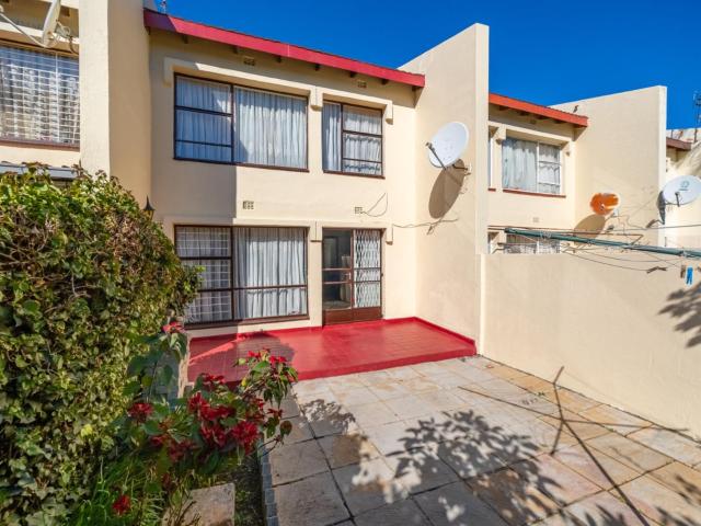 3 Bedroom Townhouse in Windsor