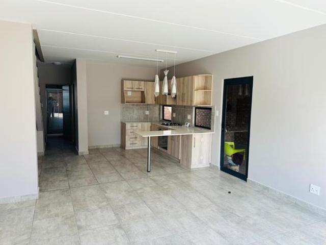 3 Bedroom Townhouse in Witbank Central