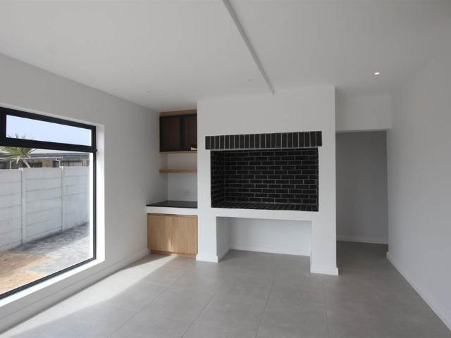 3 Bedroom Townhouse in Yzerfontein