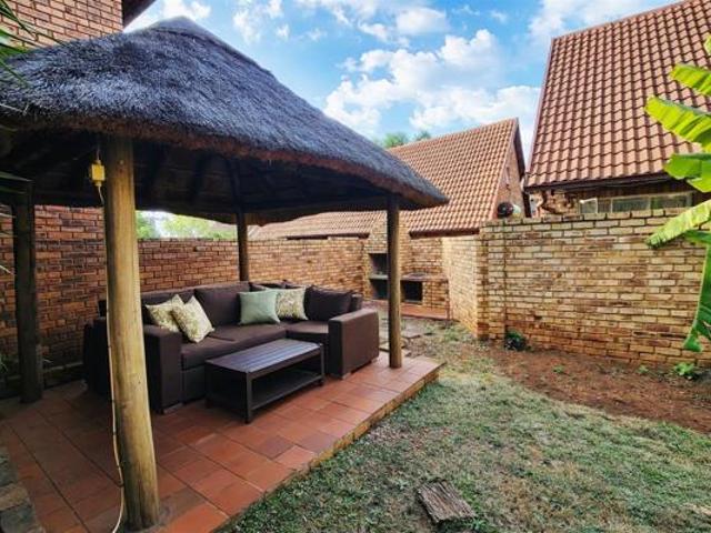 3 Bedroom Townhouse in Zwartkop