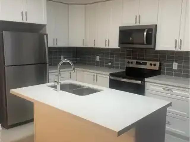 3 Bedroom Townhouse Kitchener ON 102518869